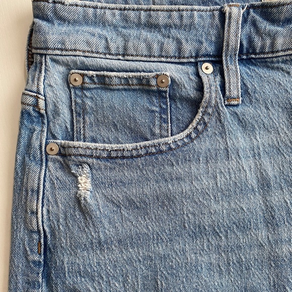 Madewell The Curvy Perfect Vintage Jean Cropped Distressed Size 32 - Picture 7 of 16